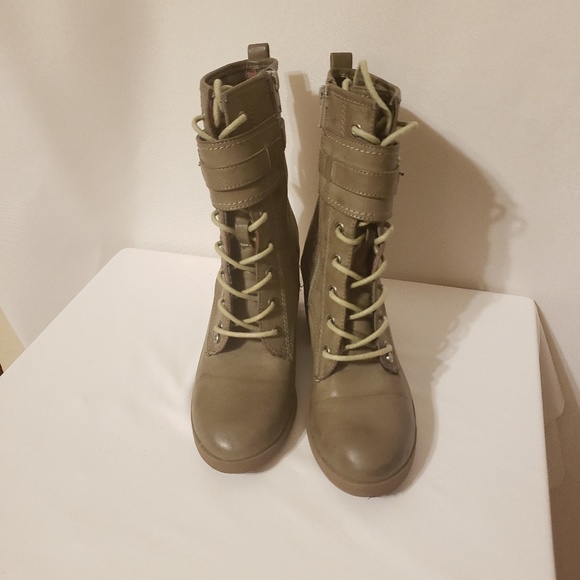 Guess high top boots heel plaid lining Size 6 - Picture 4 of 6